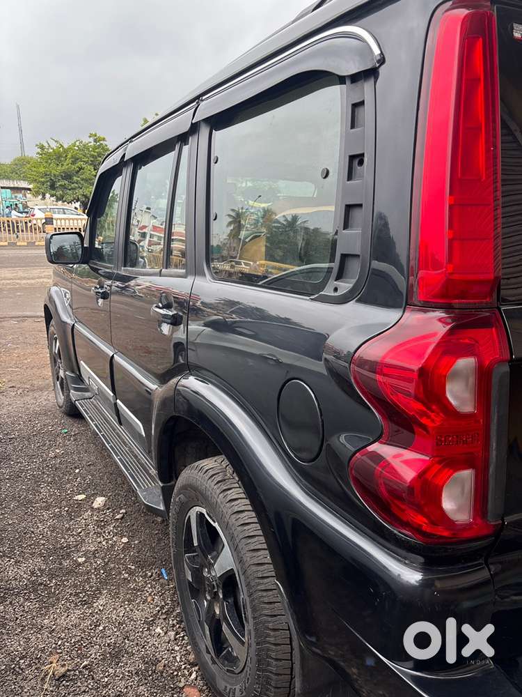 Mahindra Scorpio Classic 2023