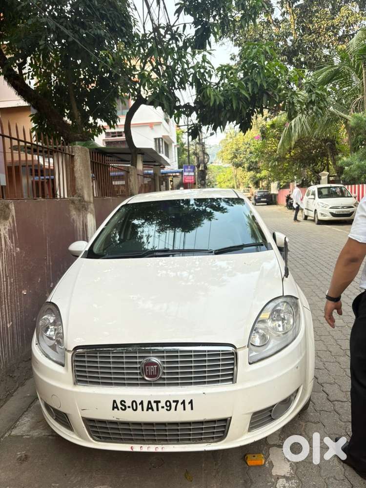 Fiat Linea Petrol Manual 2011