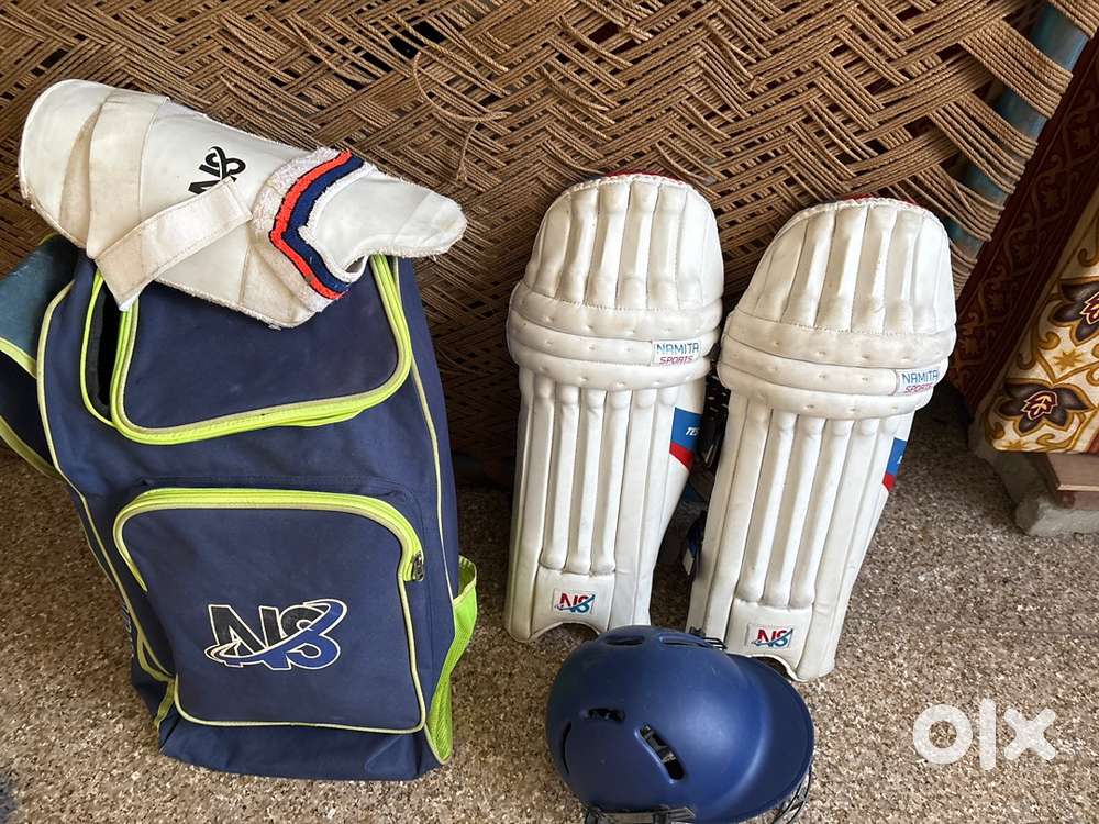 Cricket kit with bag