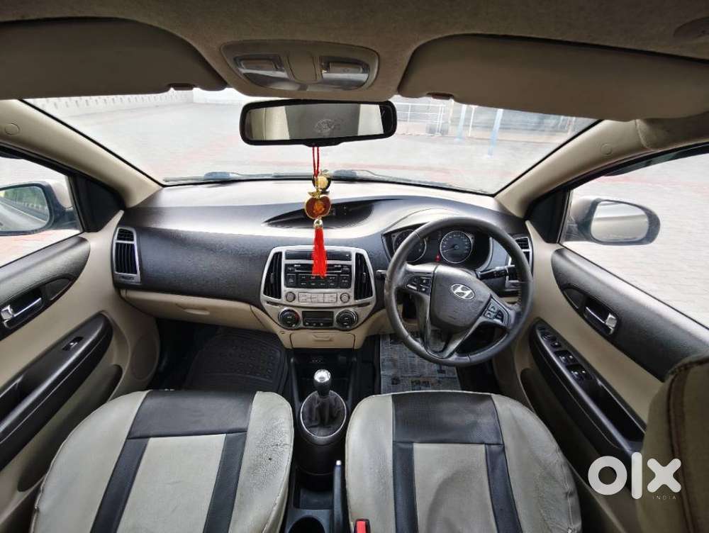 Hyundai I20 Sportz 1.2 Bs-iv, 2013, Petrol