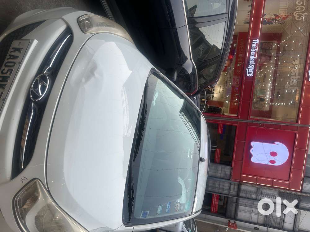 Hyundai I10 2011 Petrol Well Maintained