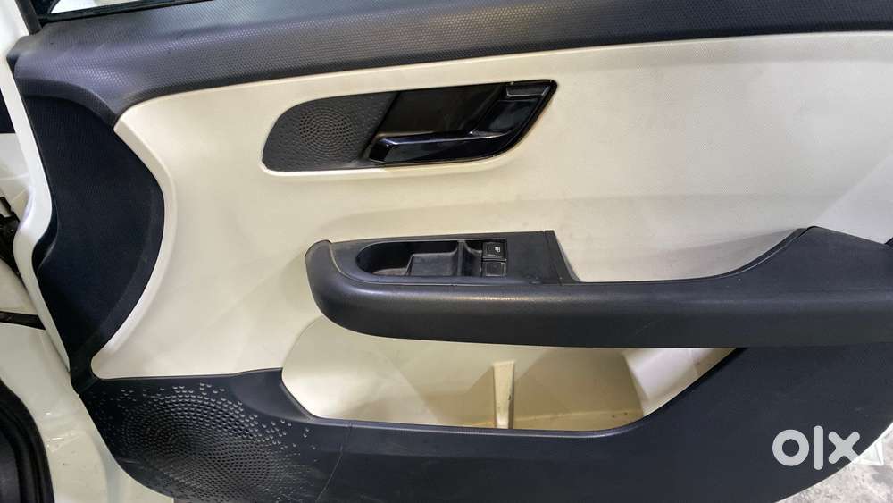 Tata Altroz Xe Cng, 2024, Cng & Hybrids