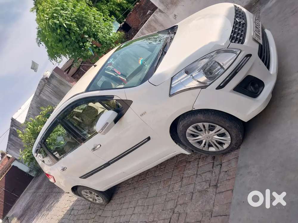 Maruti Suzuki Ertiga 2012 Diesel 97000 Km Driven