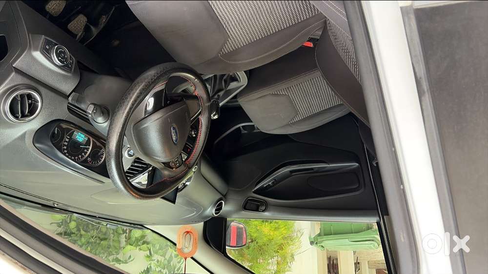 Ford Figo Titanium 1.2ltr Petrol