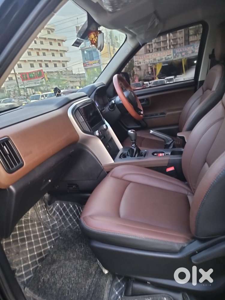 Mahindra Scorpio-n 2.2 Z2 Diesel Mt 7 Str, 2024, Diesel