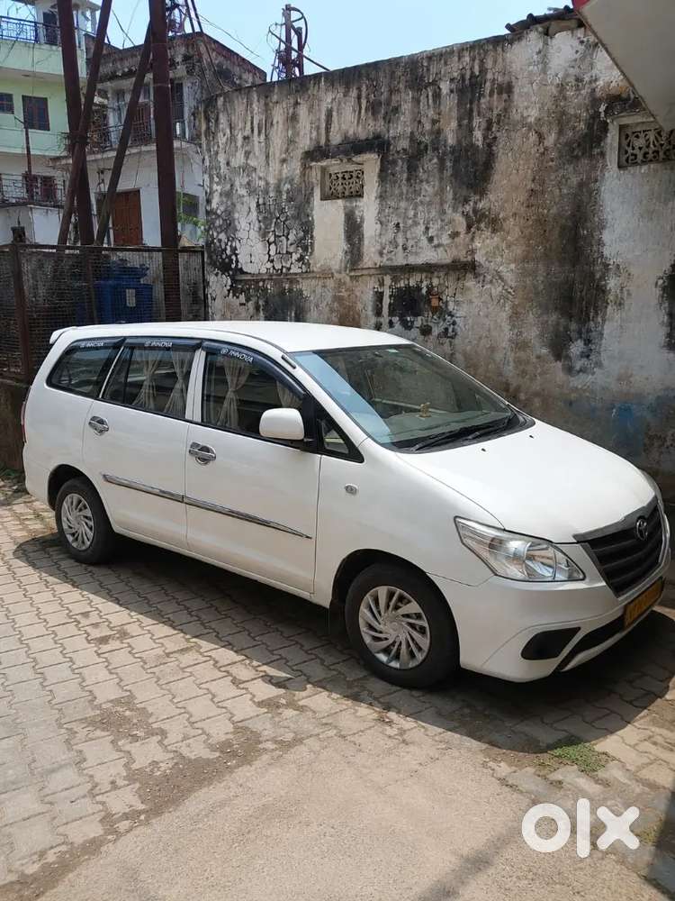Innova 2016 - Well Maintained