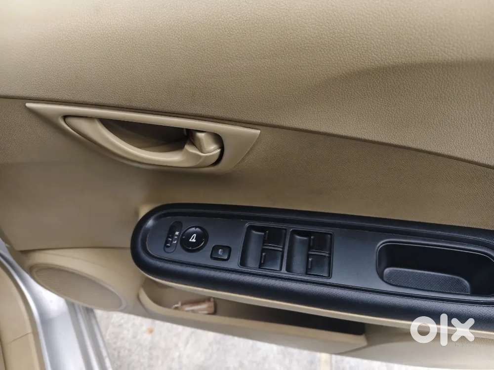 Honda Amaze 2017 Petrol 38000 Km