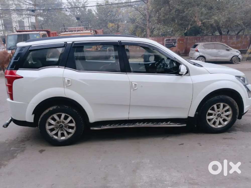 Mahindra Xuv500 2016 Diesel 65000 Km Driven