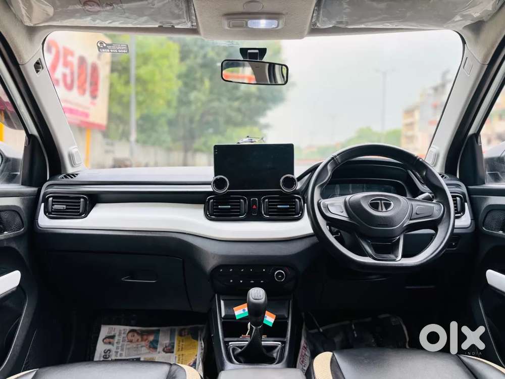 Tata Punch Pure, 2025, Petrol