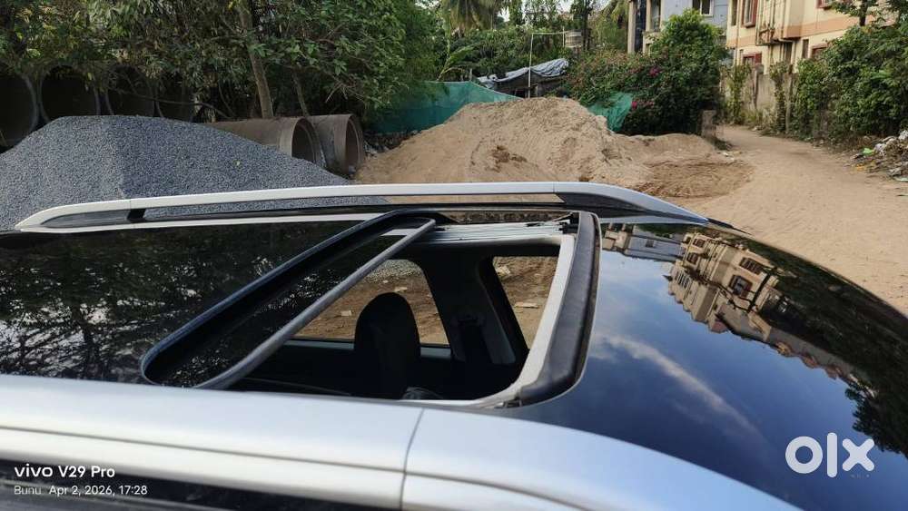 Maruti Suzuki Brezza 1.5 Zxi Plus At Smart Hybrid Dual Tone, 2023, P..