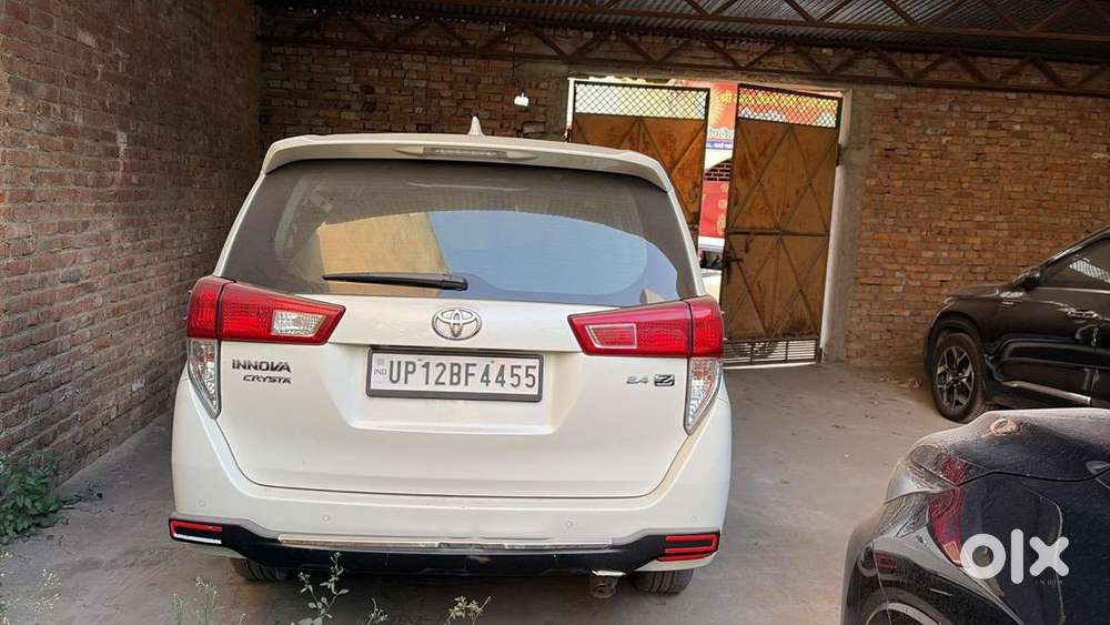 Toyota Innova Crysta 2021 Diesel Well Maintained