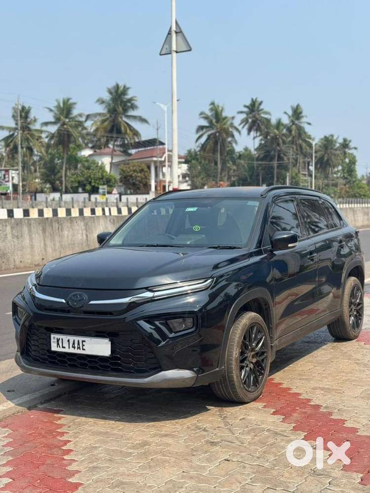 Toyota Urban Cruiser Hyryder 2024 Petrol Well Maintained