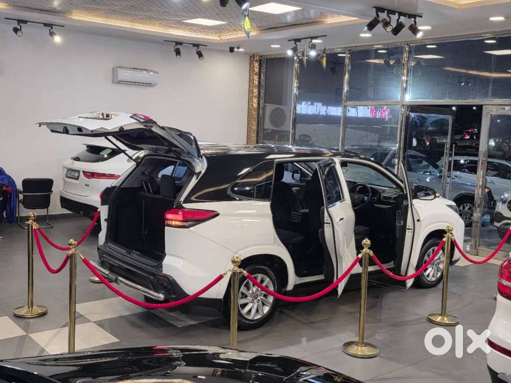 Toyota Innova Hycross 2.0 Gx 7 Str, 2025, Petrol