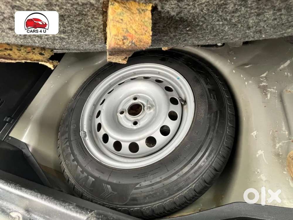 Maruti Suzuki Swift Lxi Optional-o, 2017, Petrol