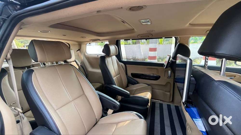 Kia Carnival 7 Seater Limousine