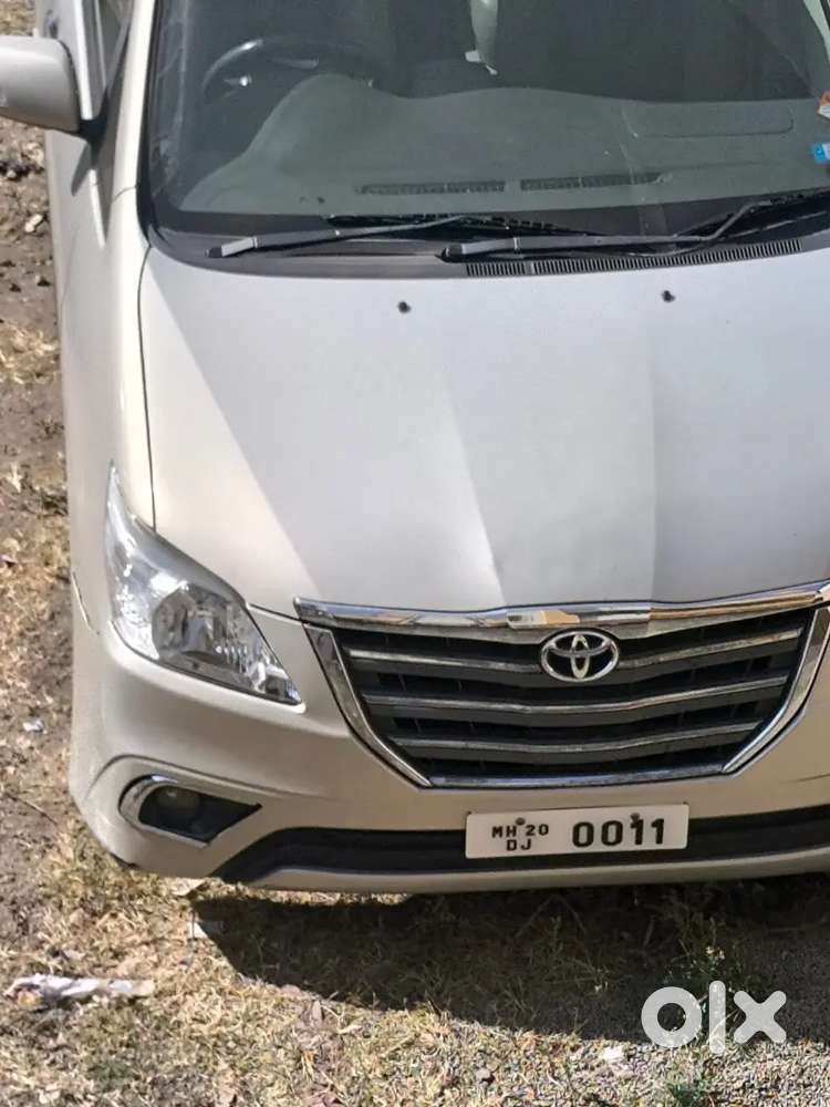 Toyota Innova 2.5 Z 2014