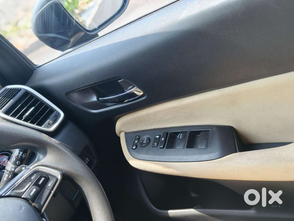 Honda City V Petrol Cvt, 2022, Petrol