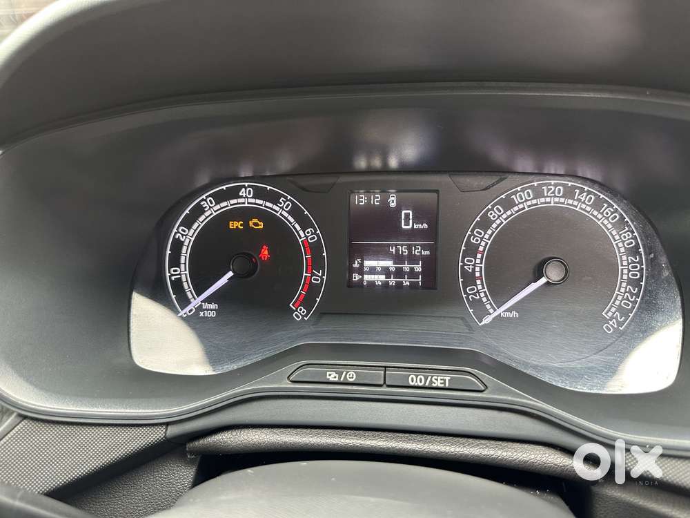 Skoda Kushaq 1.0 Tsi Active, 2022, Petrol