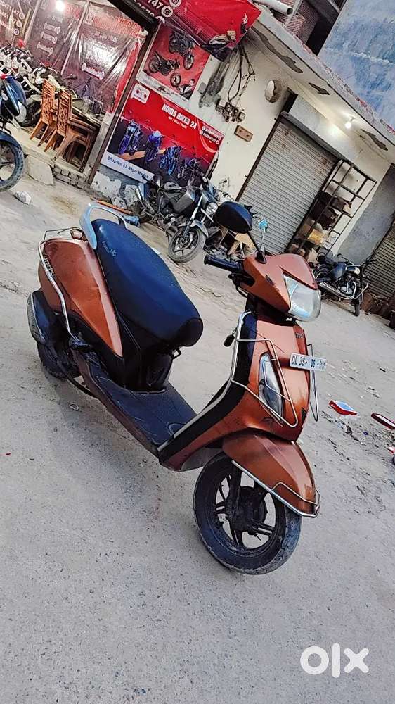 TVs Jupiter zx model self strt scuty good engine good tayre