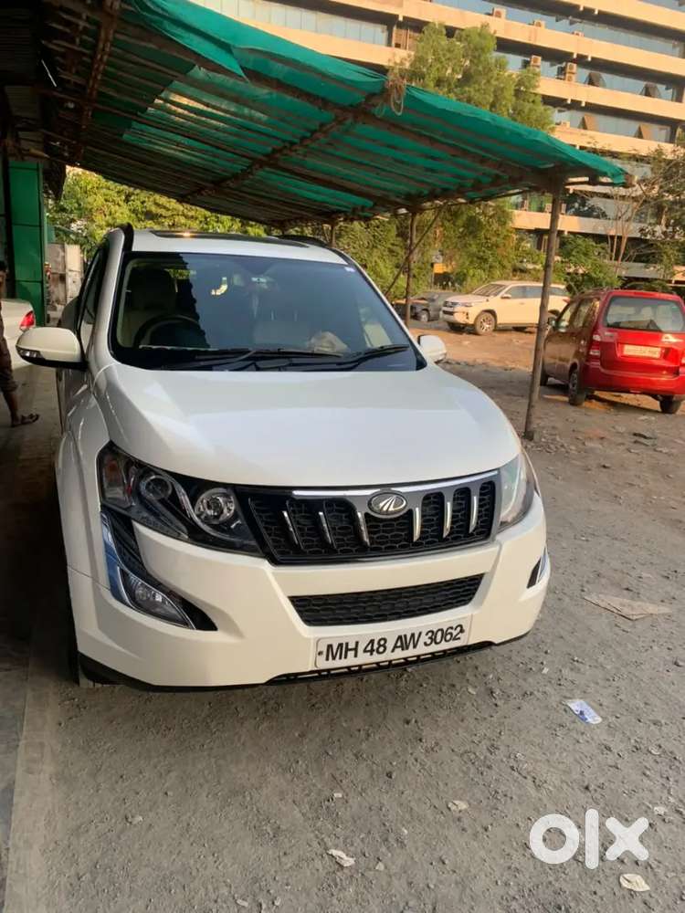 Mahindra Xuv500 2017 Diesel Manual Pearl White Top Model