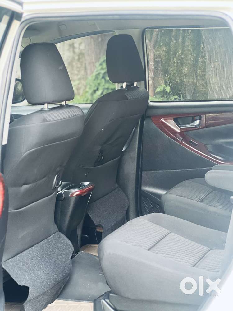 Toyota Innova Crysta 2.4 G Mt, 2018, Diesel