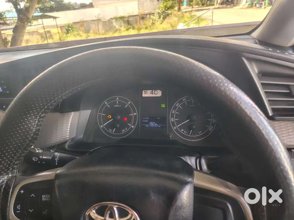 Toyota Innova Crysta 2.4 2019