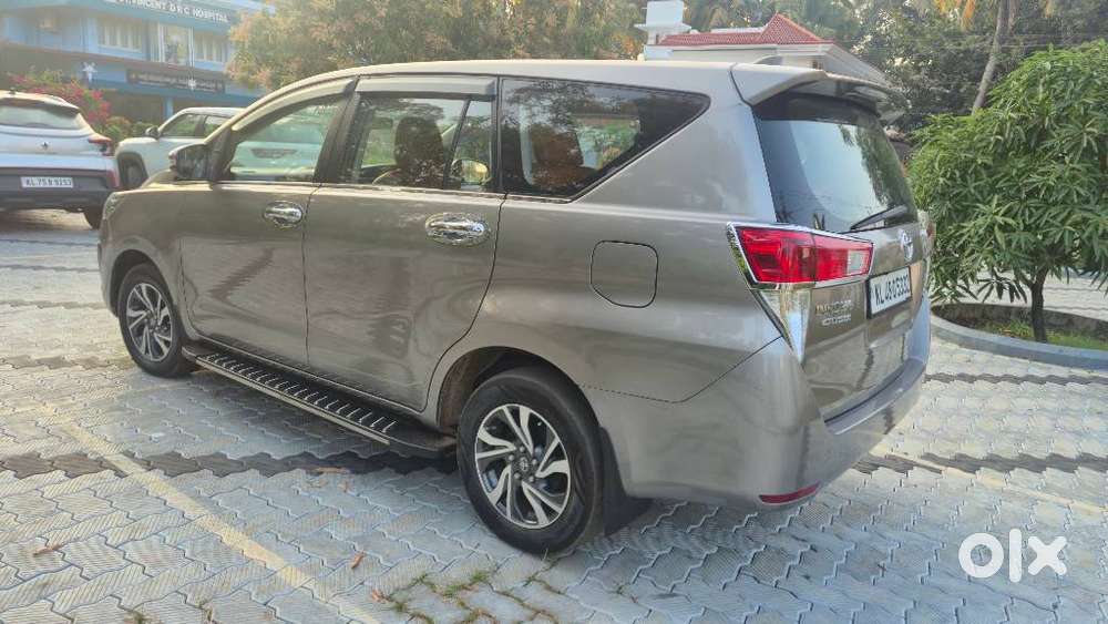 Toyota Innova Crysta 2.4 Gx Limited Edition At 7 Str, 2021, Diesel