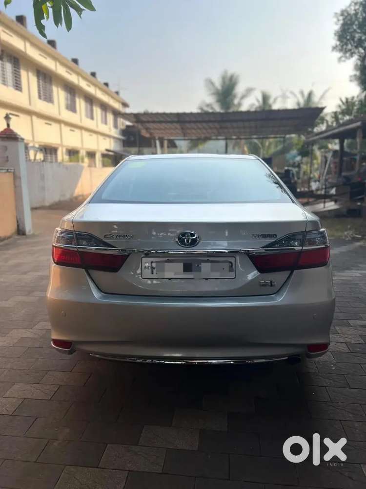 Toyota Camry Hybrid 2018 56000 Km Only