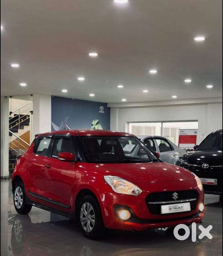 Maruti Suzuki Swift Vxi + Manual, 2022, Petrol