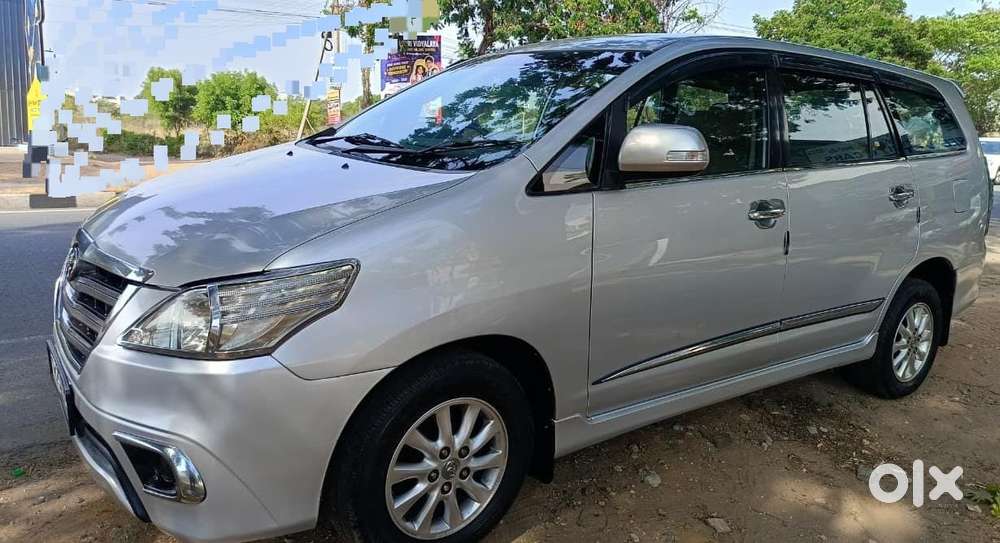 Toyota Innova 2.5 Vx 8 Seater Bs Iv, 2013, Diesel