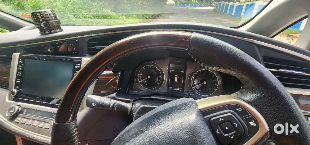 Toyota Innova Crysta – Automatic  Full Option