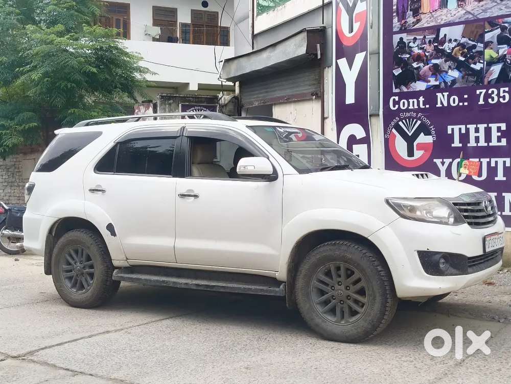 Toyota Fortuner 3.0 At 2014