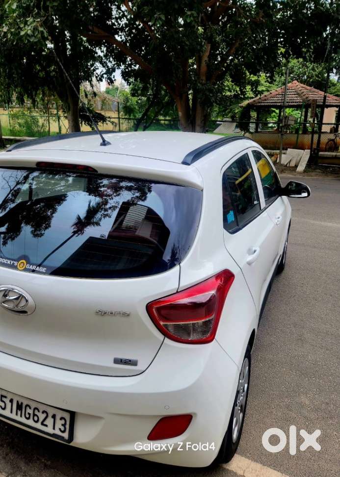 Hyundai Grand I10 Sportz, 2015, Petrol
