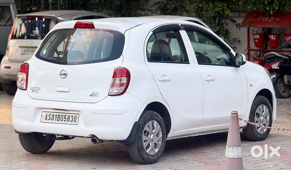 Nissan Micra Active Xv, 2015, Petrol