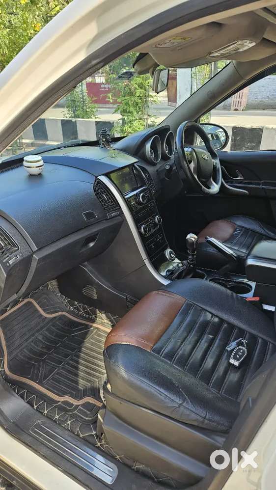 Mahindra Xuv500 W9 Sunroof Manual 2021 August 1 Owner 95000km Driven