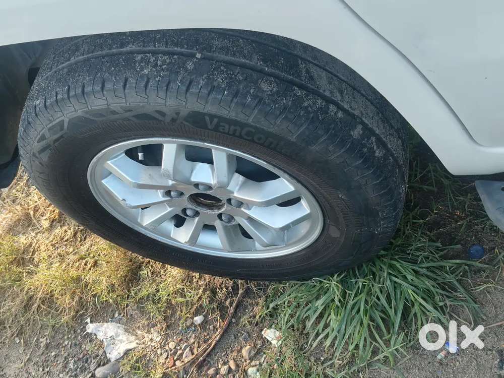 Mahindra Tuv 300 2016 Diesel Automatic