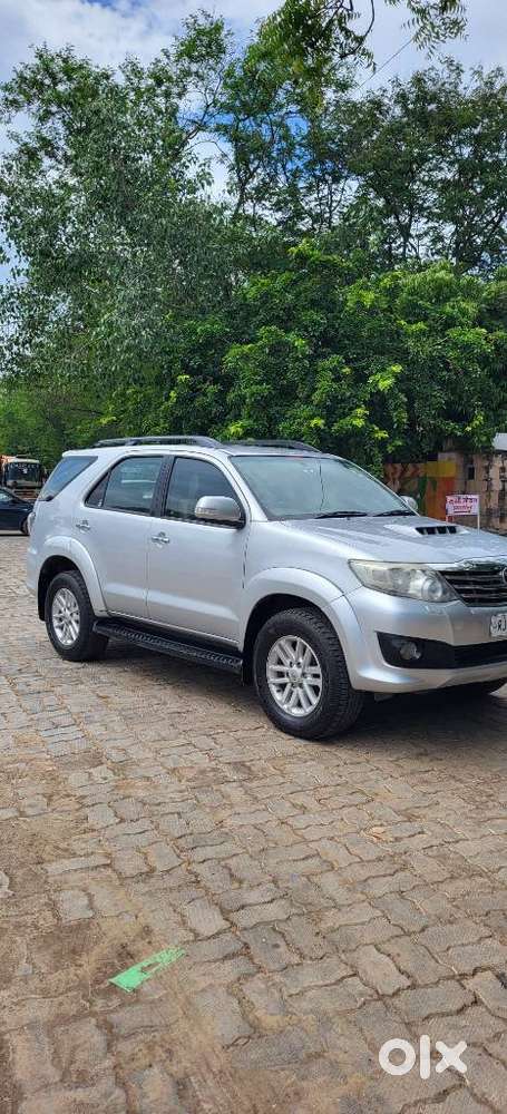 Toyota Fortuner 3.0 4x2 Mt, 2014, Diesel