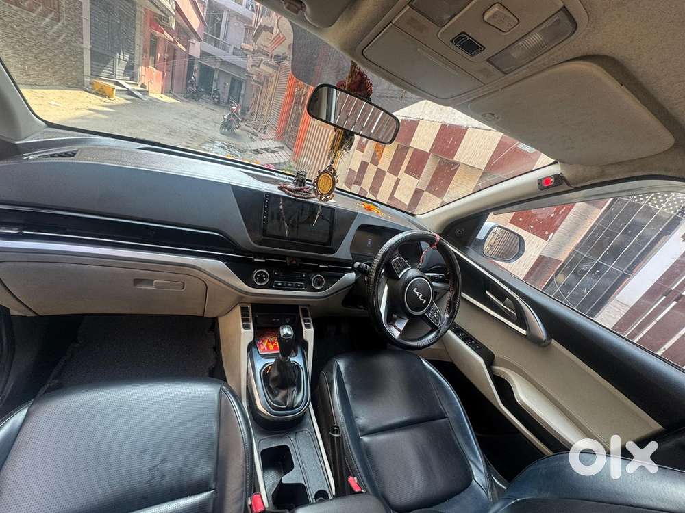 Kia Carens Petrol Manual 2023