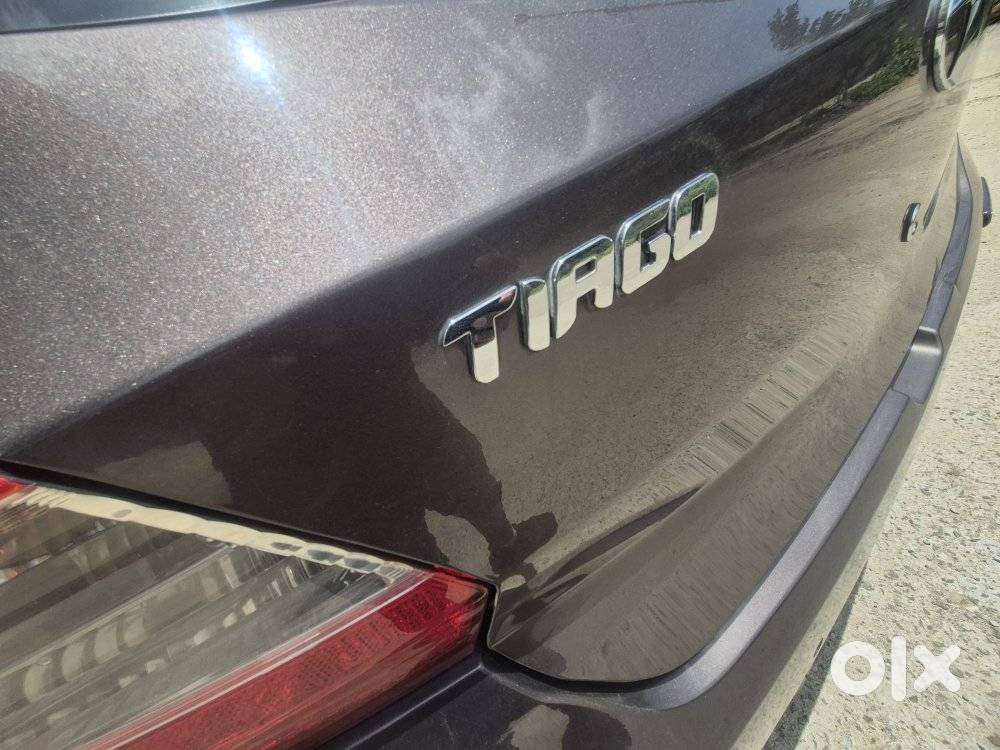 Tata Tiago 1.2 Revotron Xza, 2018, Petrol