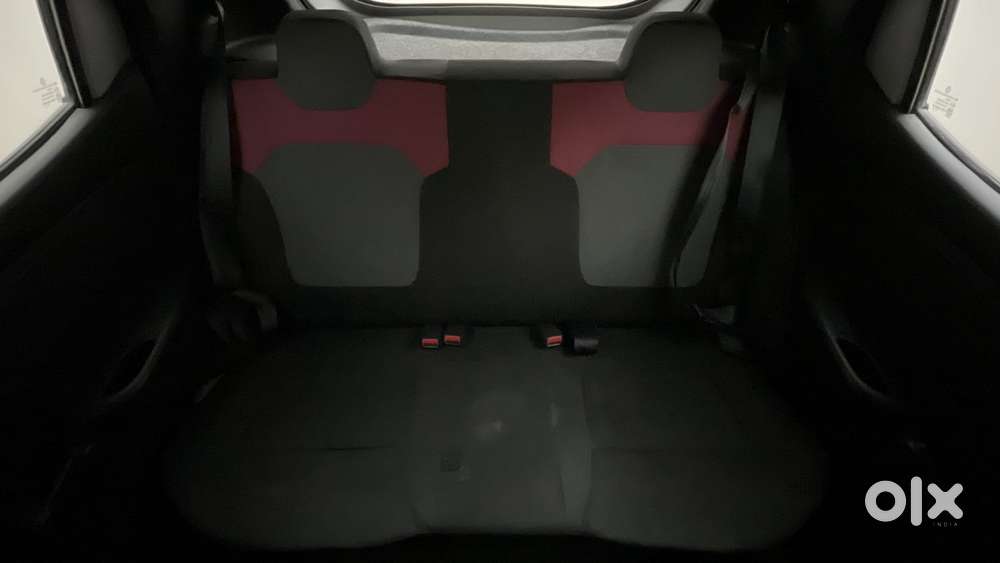 Renault Kwid 2019-ongoing 1.0 Rxt (o), 2018, Petrol