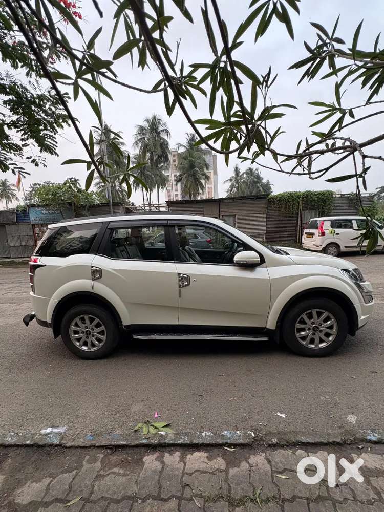 Mahindra Xuv500 W10 2.2 M Hawk Bs-iv Of 2017 Dec Well Maintained Car