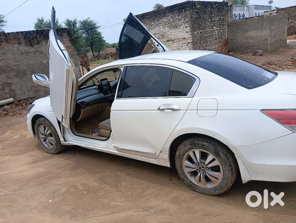 Honda Accord 2.0 Hybrid 2013