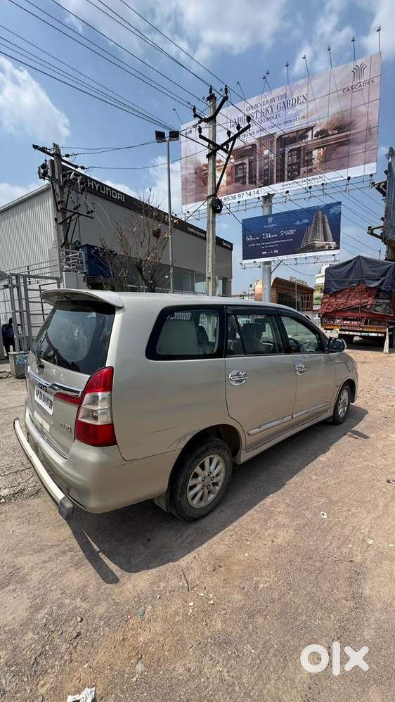 Toyota Innova 2013 Diesel 253000 Km Driven