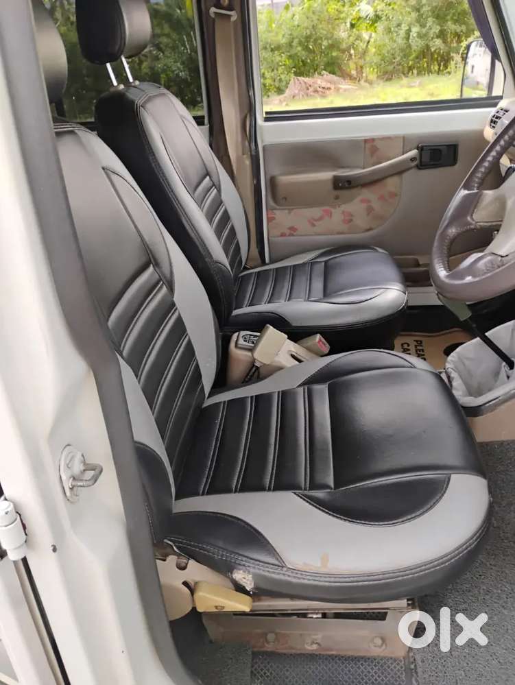 Mahindra Bolero Neo 2007