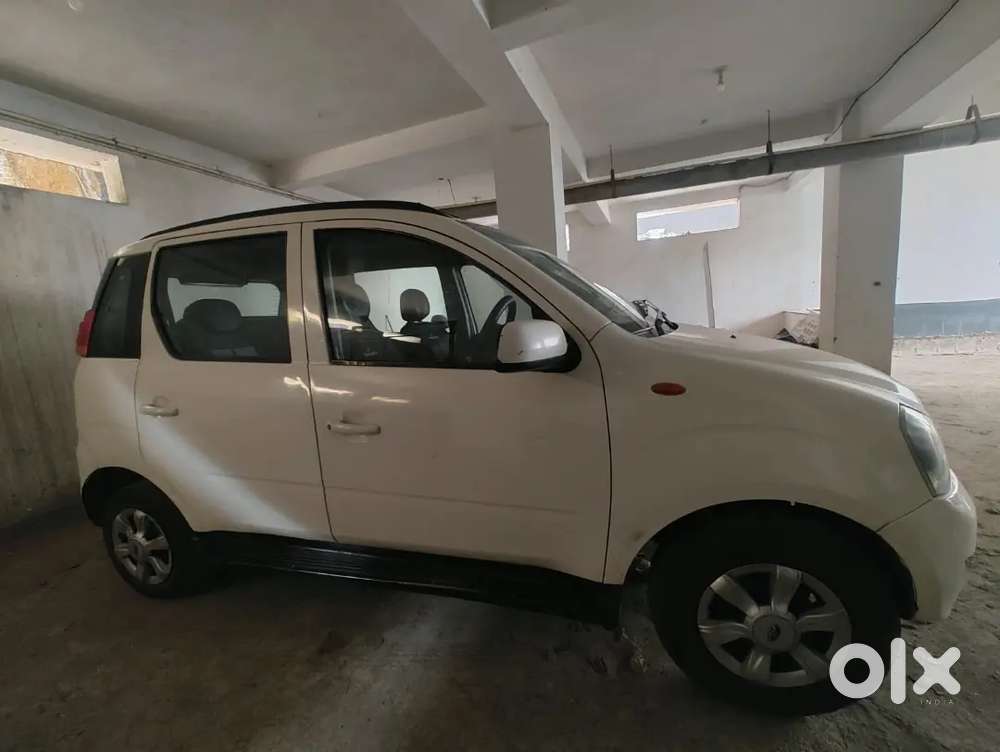 Mahindra Quanto 1.5 C6 2016