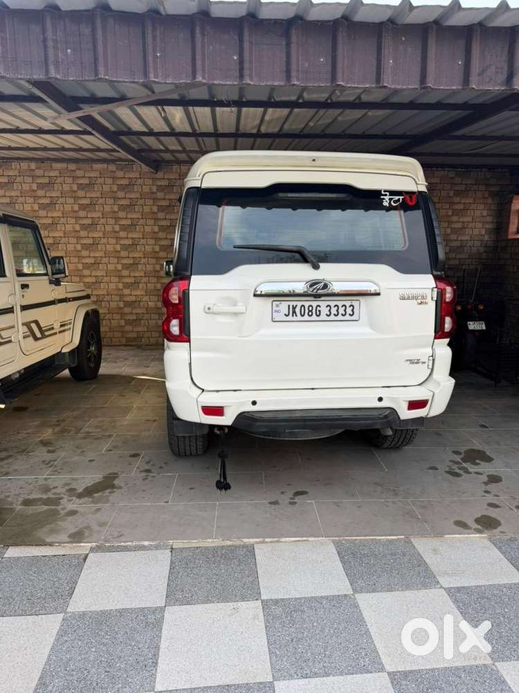 Mahindra Scorpio  S11 2017 Diesel 137000 Km Driven