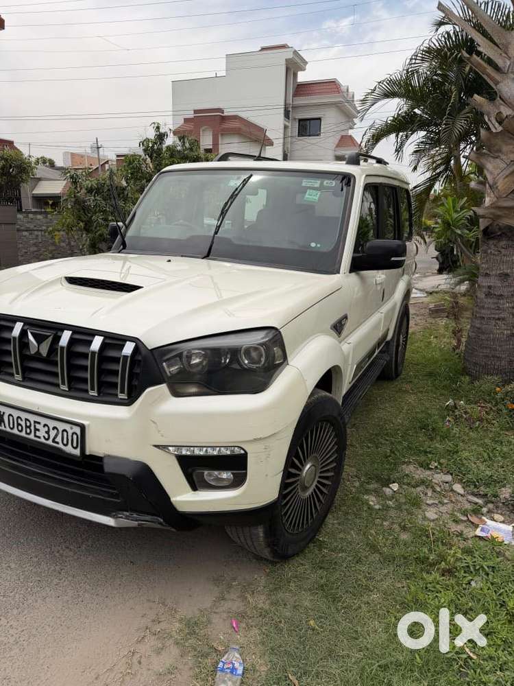 Mahindra Scorpio Classic 2.2 S 11 Mt 7 Str, 2022, Diesel