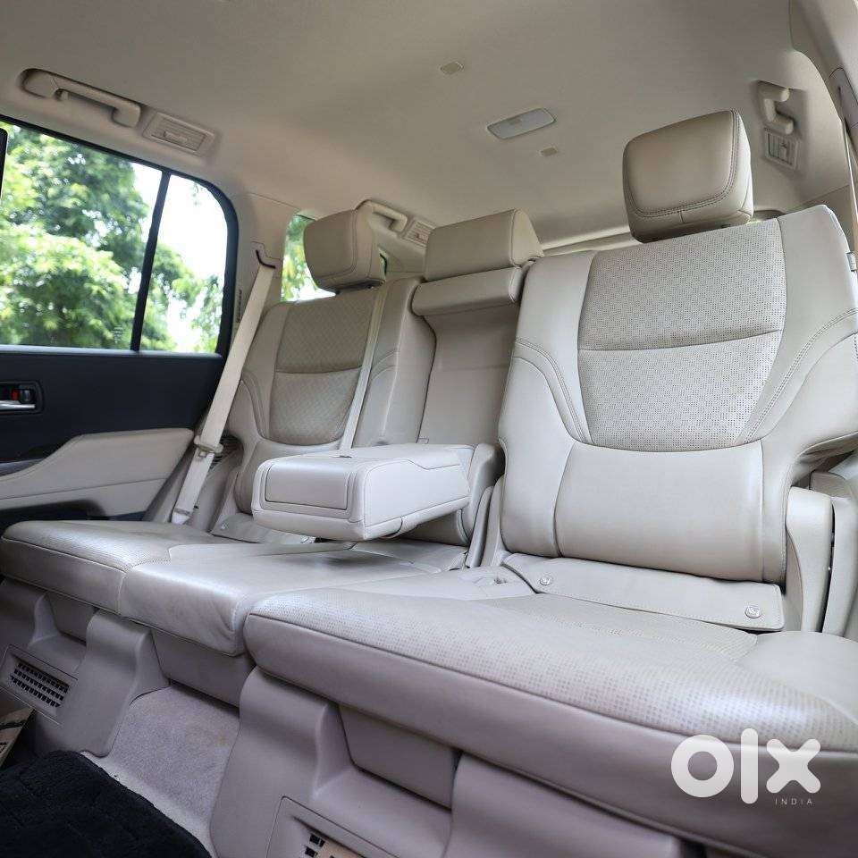 Toyota Land Cruiser 3.3 Zx Diesel, 2023, Diesel