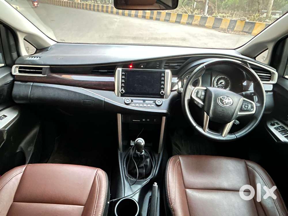 Toyota Innova Crysta 2.4 V 8 Str, 2022, Diesel