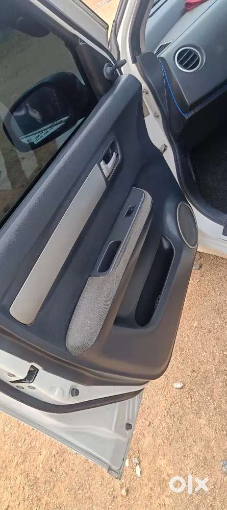 Maruti Suzuki Dzire 2011